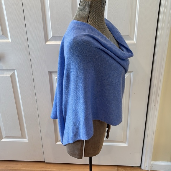 Claudia Nichole one size sky blue 100% cashmere  shawl or shrug - Picture 4 of 8